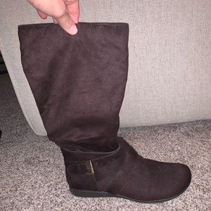 Brown boots